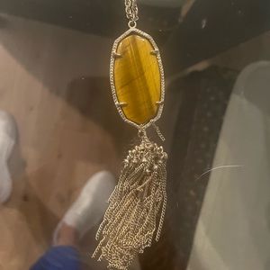 Kendra scott necklacd